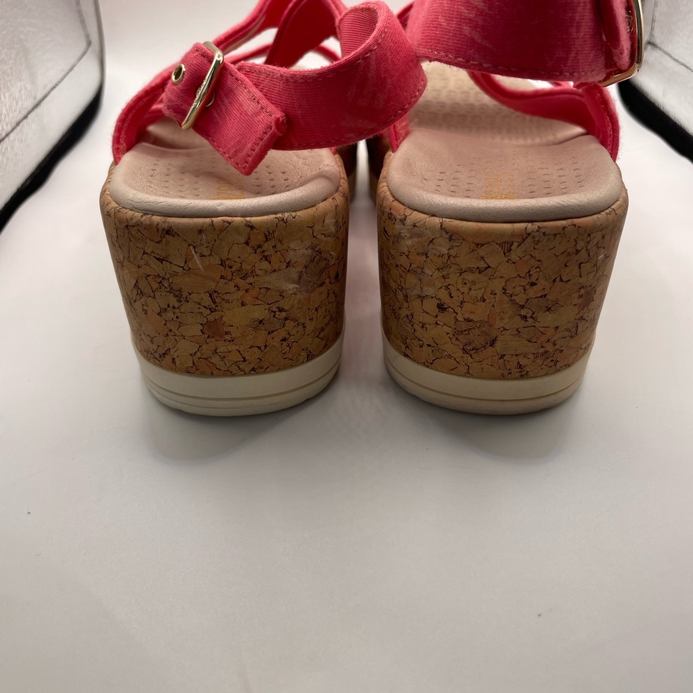 Bzees Radiant womens pink platform sandals size 7 - Picture 6 of 9